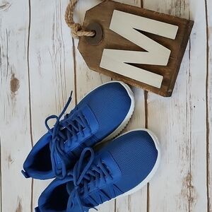 Cato royal blue fashion sneakers NWOT